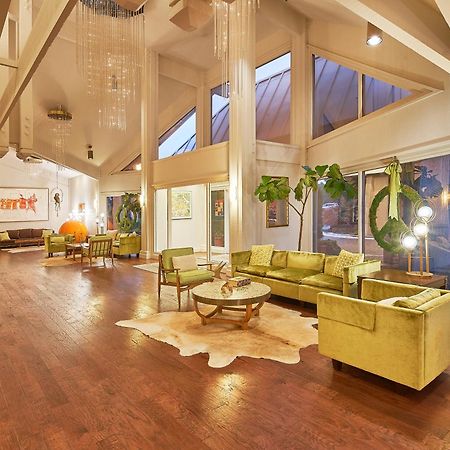 Ashland Hills Hotel & Suites Экстерьер фото
