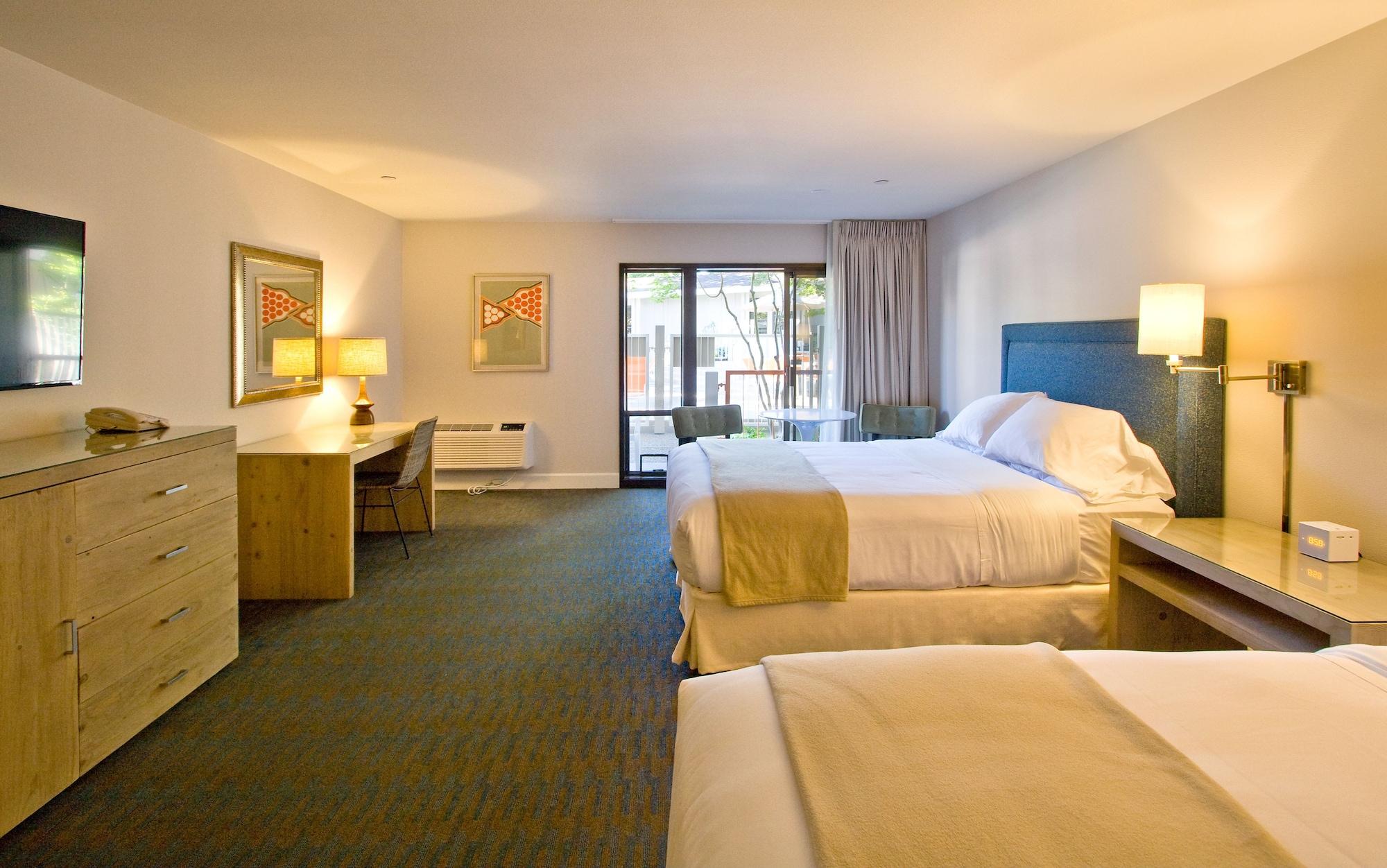 Ashland Hills Hotel & Suites Экстерьер фото