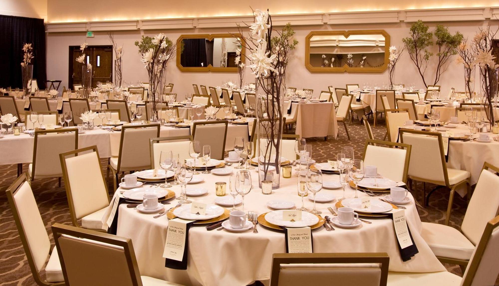 Ashland Hills Hotel & Suites Экстерьер фото