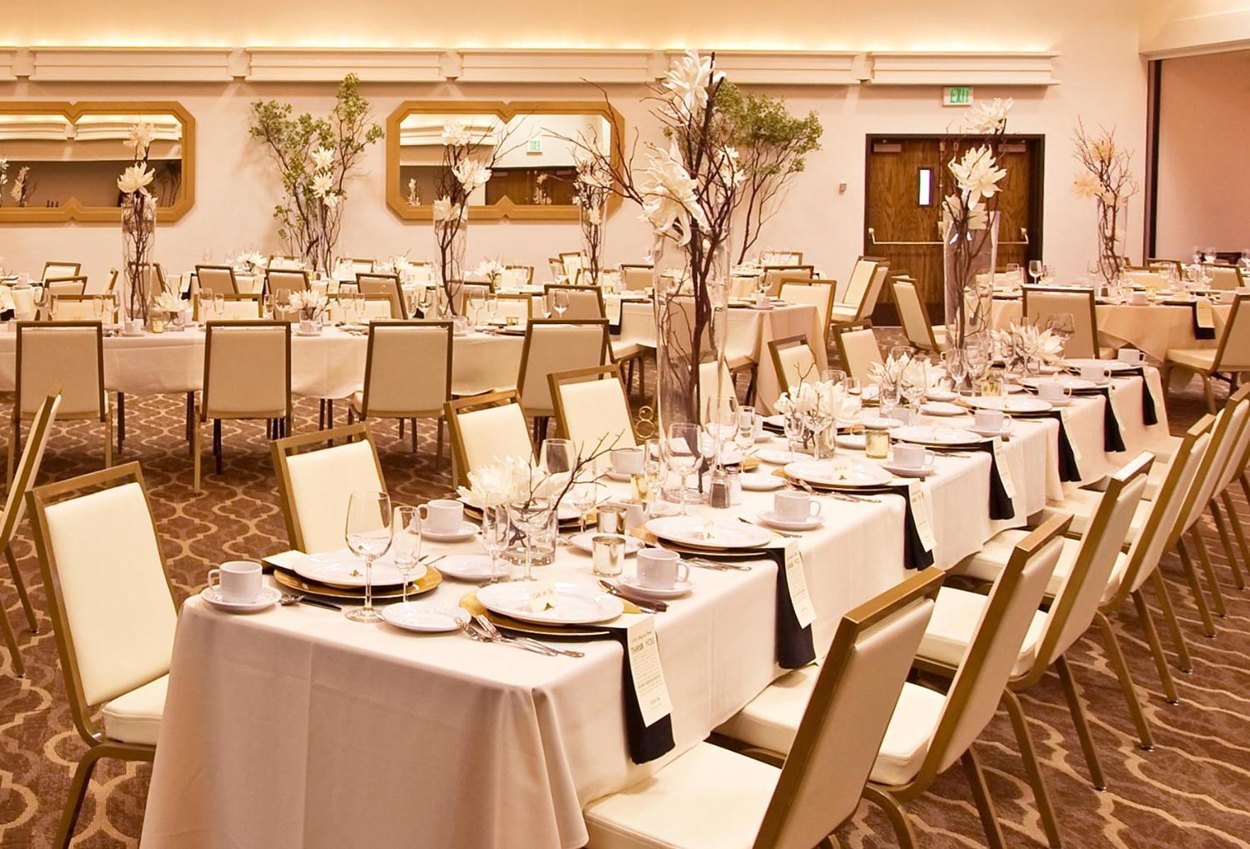 Ashland Hills Hotel & Suites Экстерьер фото