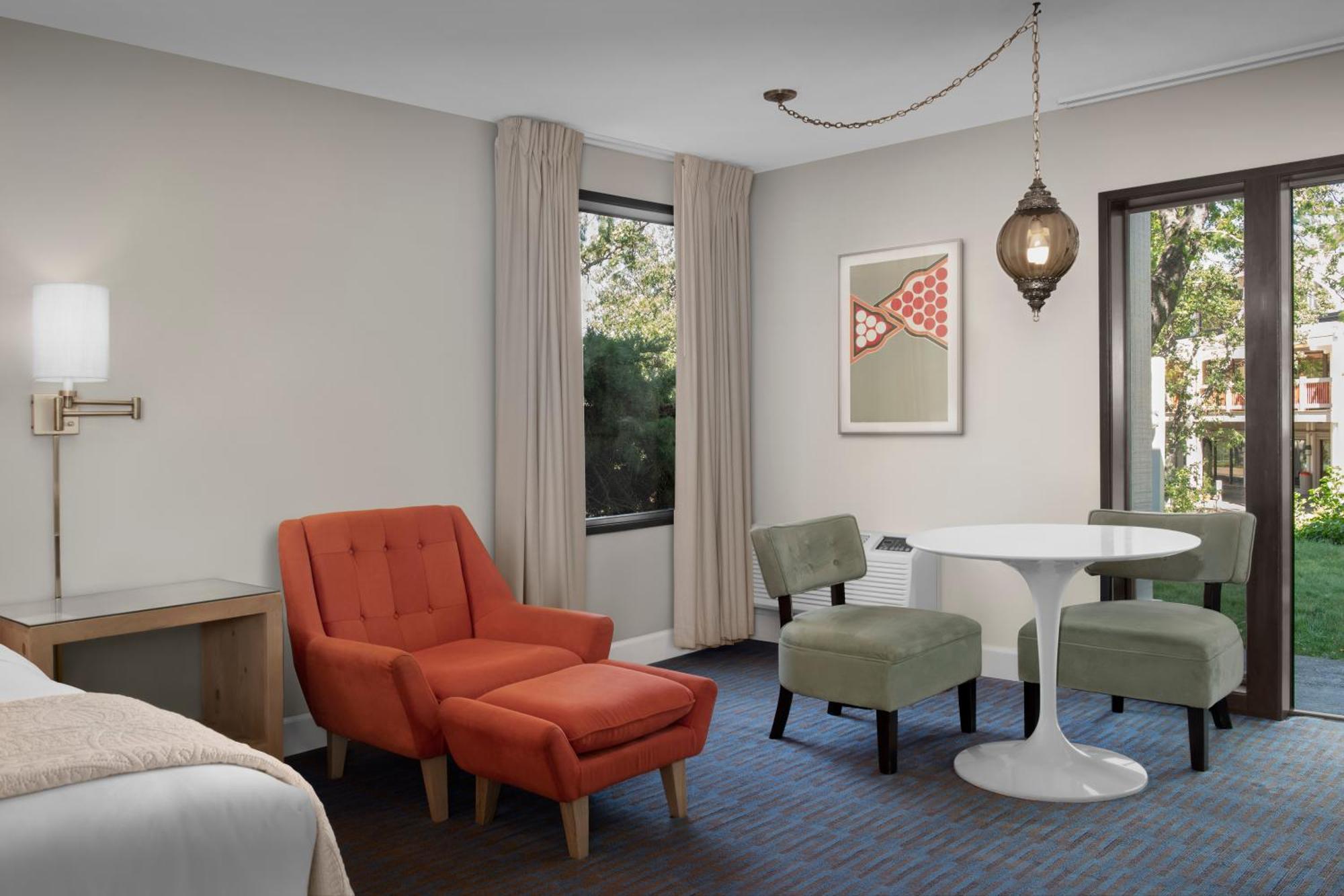 Ashland Hills Hotel & Suites Экстерьер фото